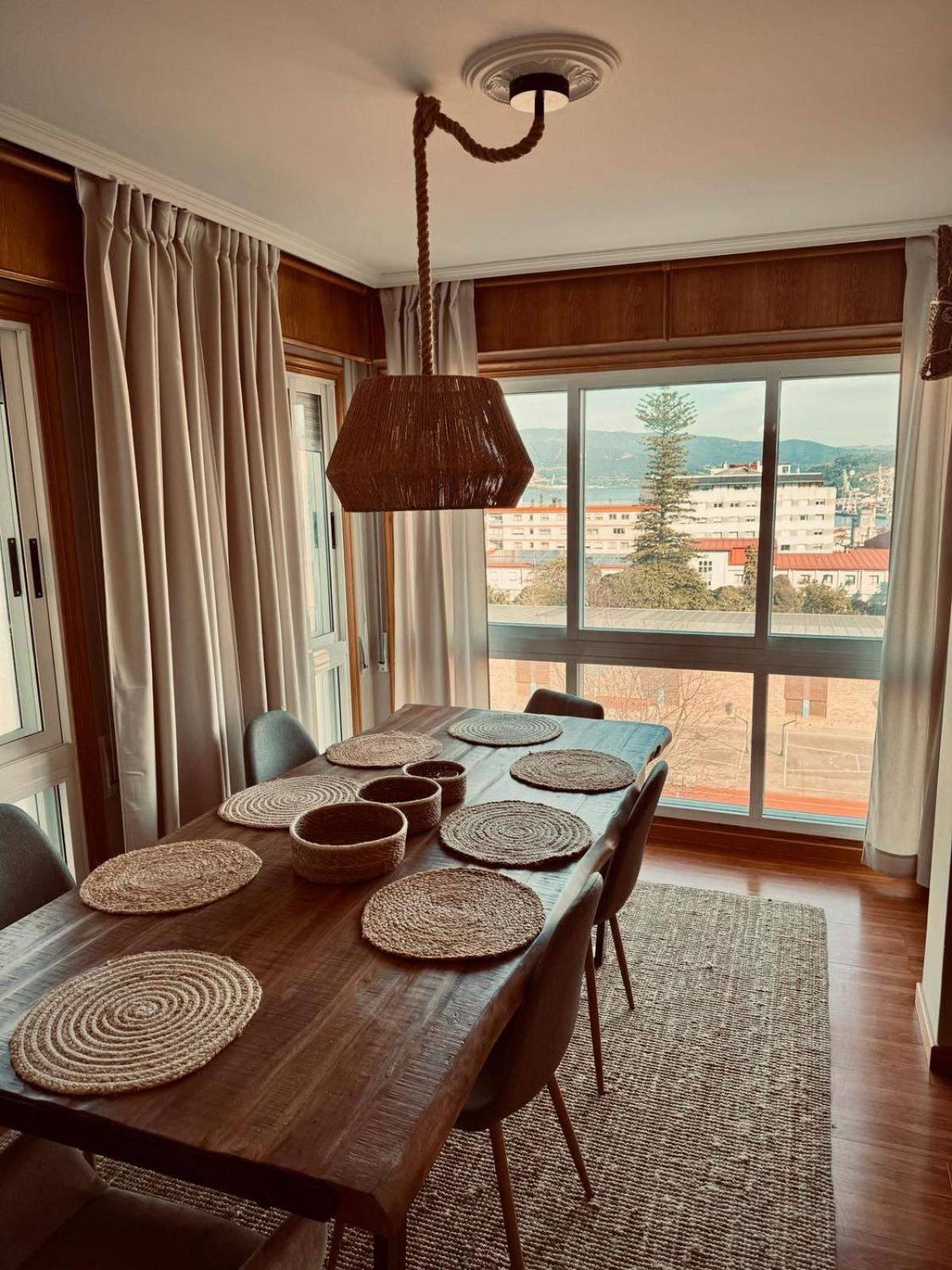 Moderno Apartamento Con Vistas A La Ria De Vigo Luaran gambar